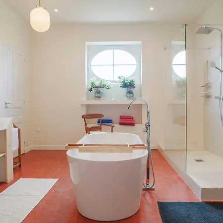 600 M Family House With Swimming Pool Park * 尼姆