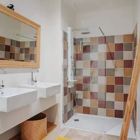 600 M Family House With Swimming Pool Park * 尼姆