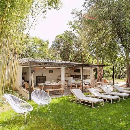 600 M Family House With Swimming Pool Park 度假居 尼姆